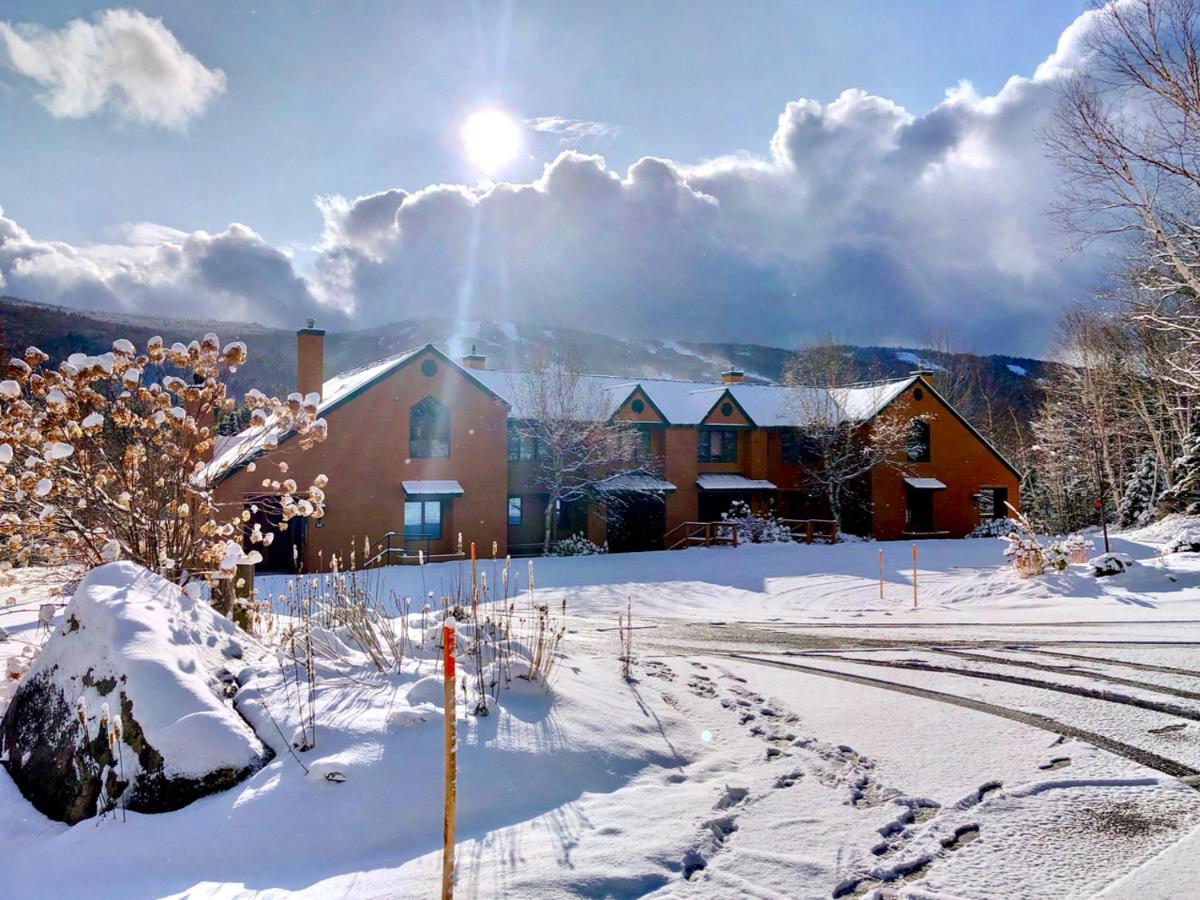 | W7 Fully Renovated Townhouse in Bretton Woods with fantastic ski slope views, fast WiFi