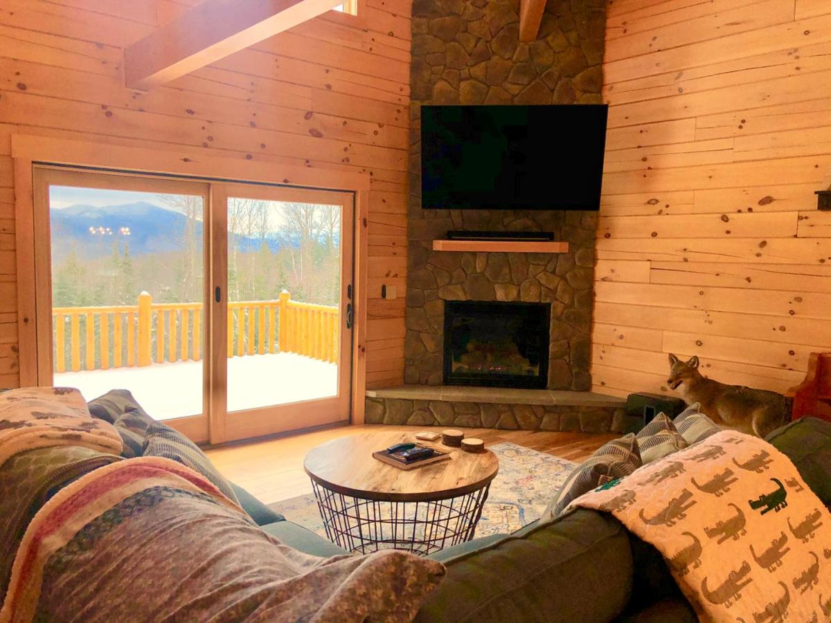  | UV Log home with direct Cannon Mountain views Minutes to attractions Fireplace, Pool Table, AC