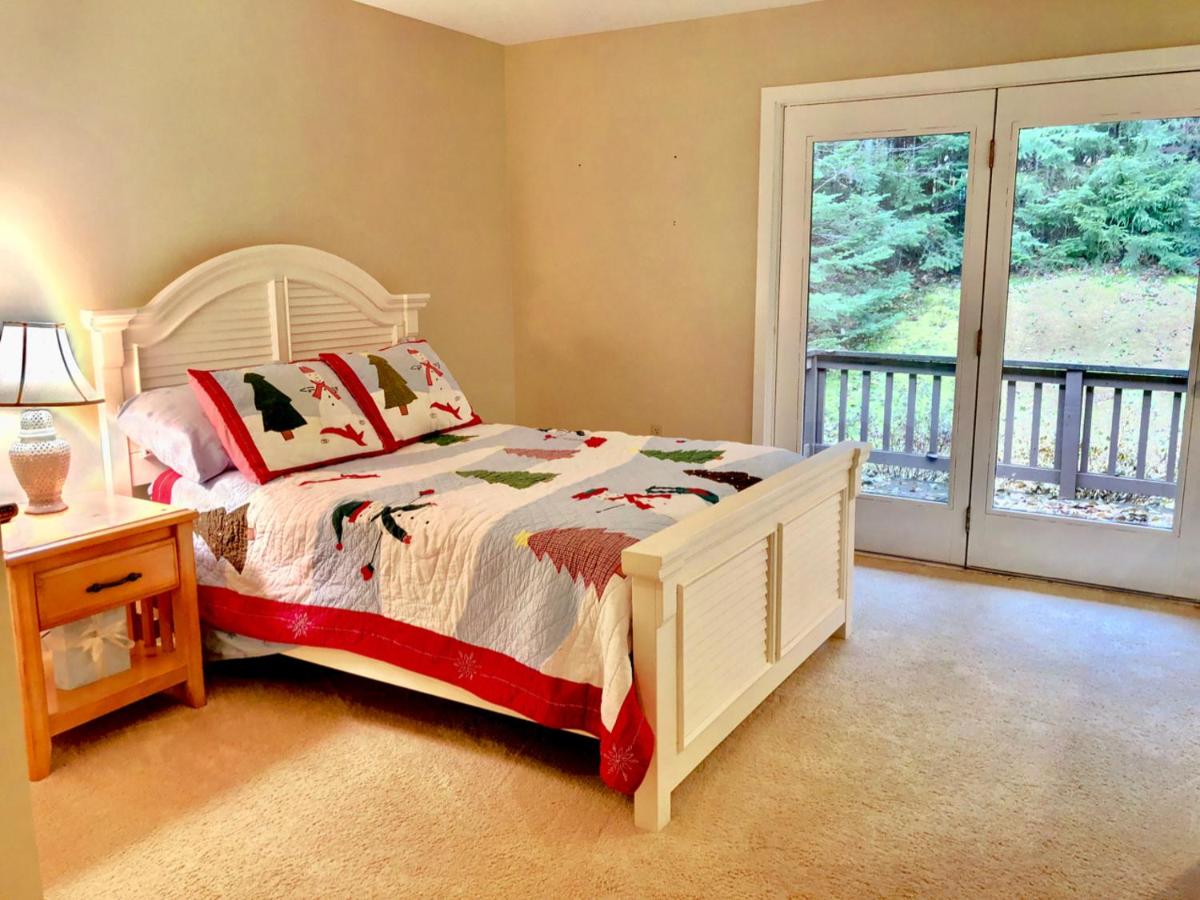 | O3 Bretton Woods Cottage on beginner ski trail Perfect location for all seasons