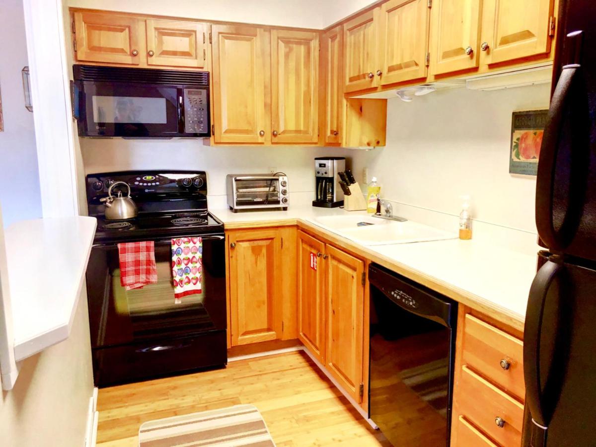 | O3 Bretton Woods Cottage on beginner ski trail Perfect location for all seasons