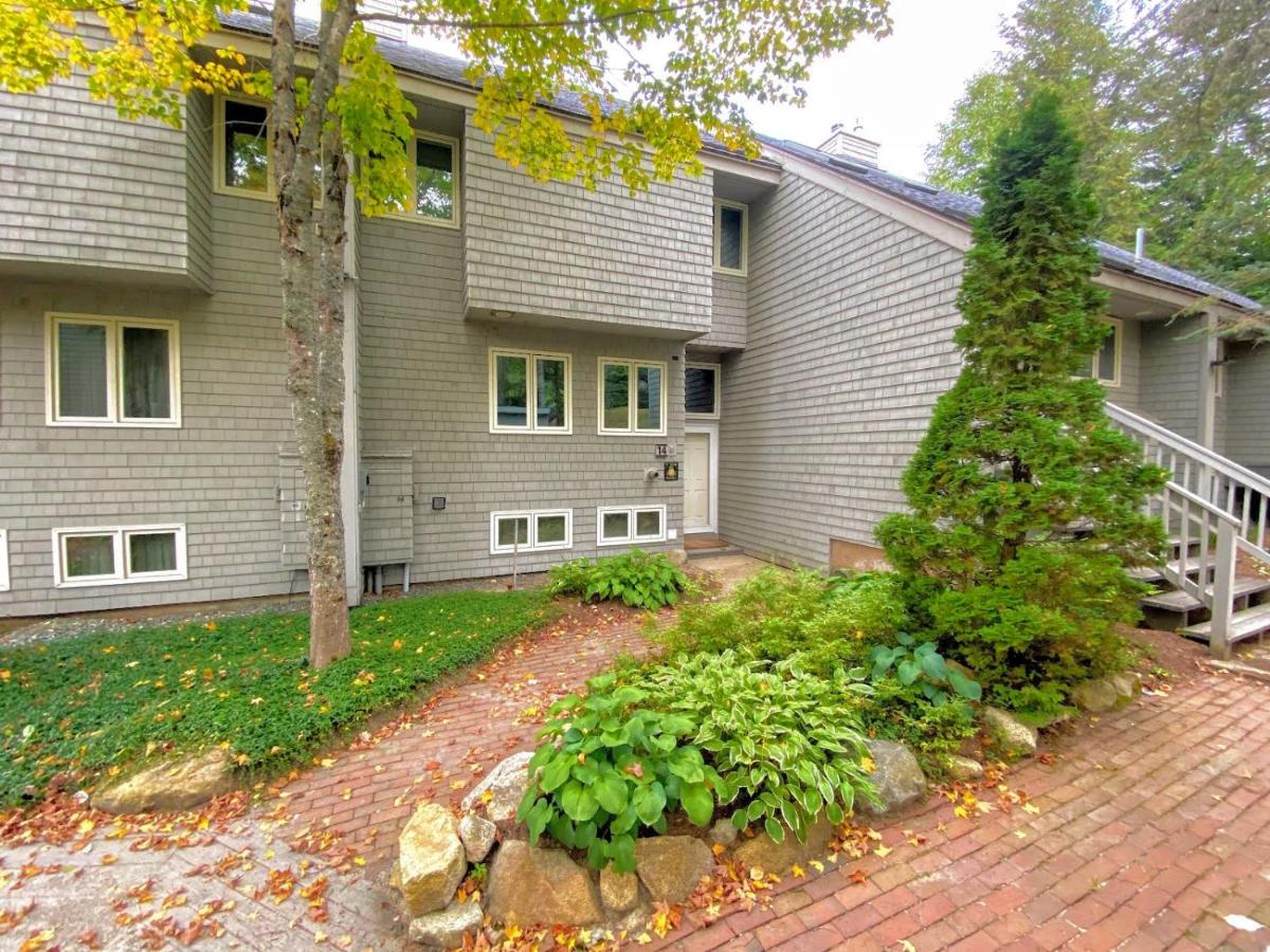  | R3 Lovely Bretton Woods townhome with updated kitchen sauna WiFi Steps to the ski trails
