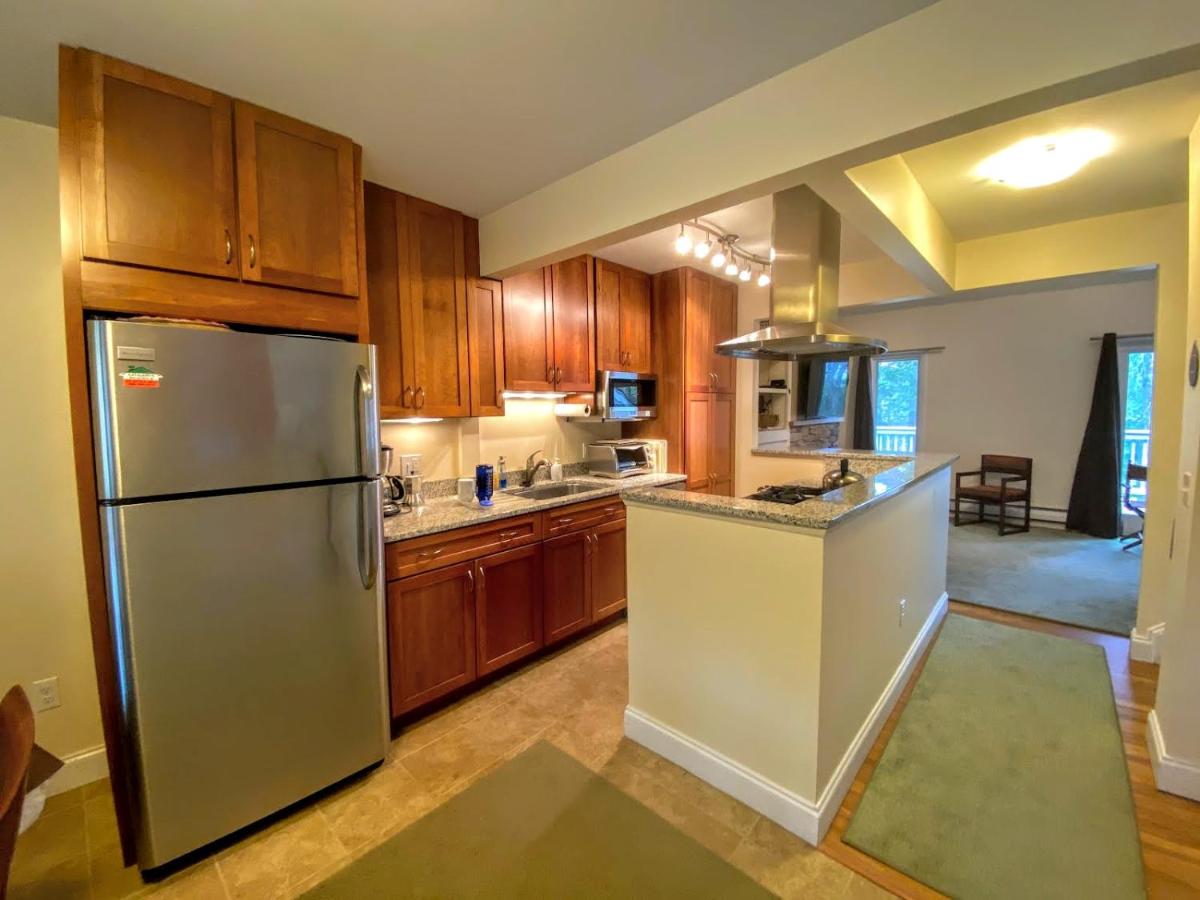  | R3 Lovely Bretton Woods townhome with updated kitchen sauna WiFi Steps to the ski trails