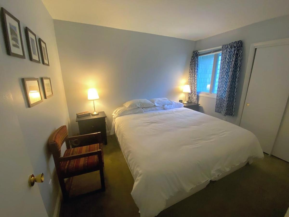  | R3 Lovely Bretton Woods townhome with updated kitchen sauna WiFi Steps to the ski trails