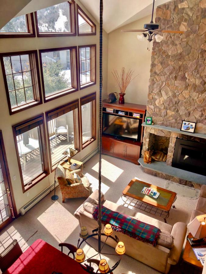 | H8 Gorgeous Stone Hill Townhome in the heart of Bretton Woods Great views huge kitchen fireplace