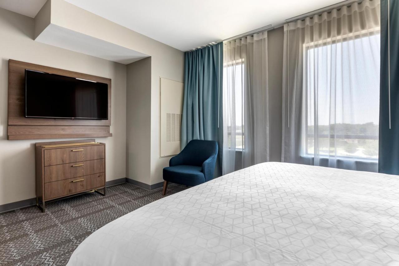 King Room with Tub - Non-Smoking at Staybridge Suites Dallas Grand Prairie by IHG