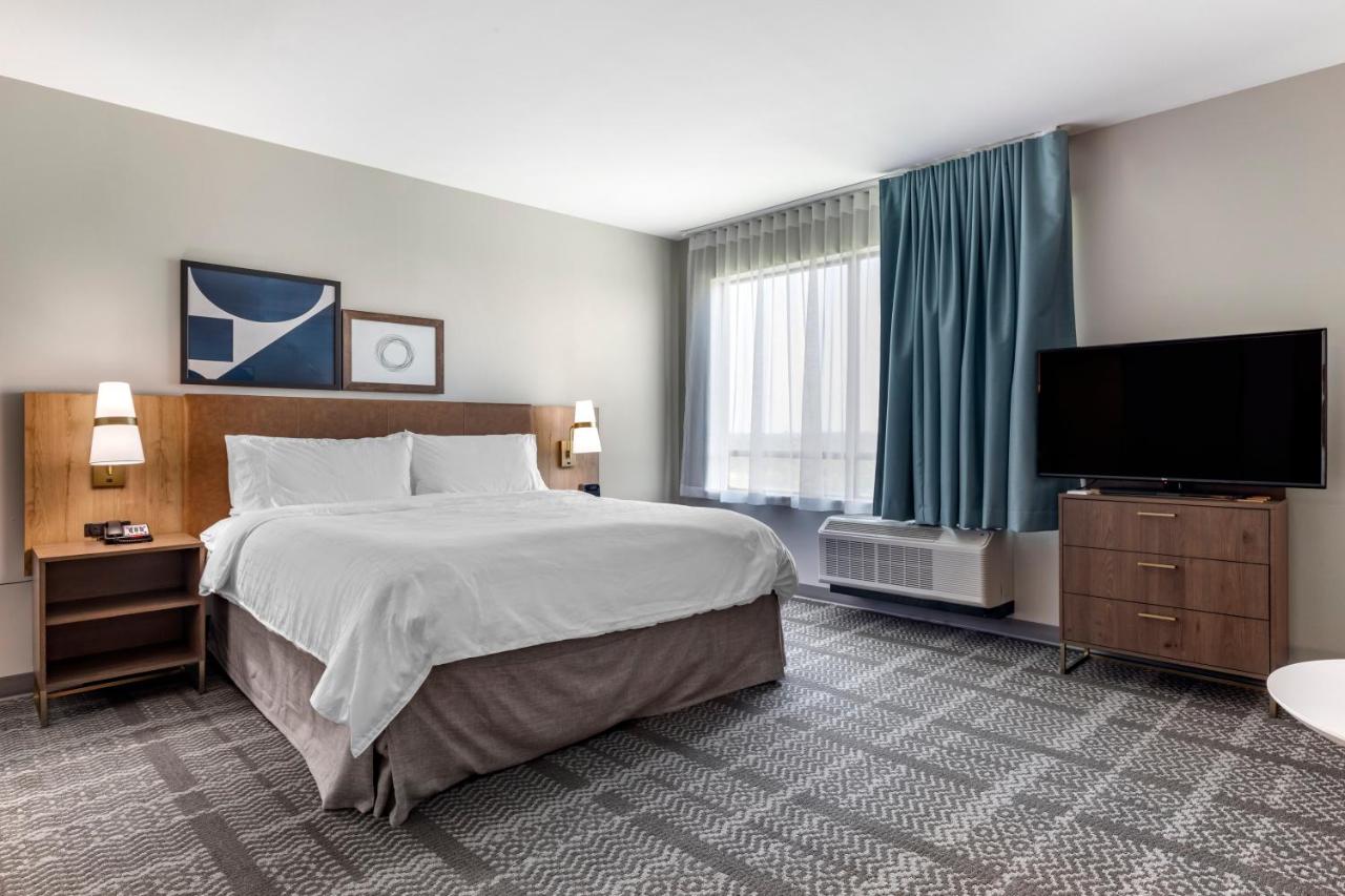 King Studio Suite with Mobility Accessible Tub - Non-Smoking at Staybridge Suites Dallas Grand Prairie by IHG