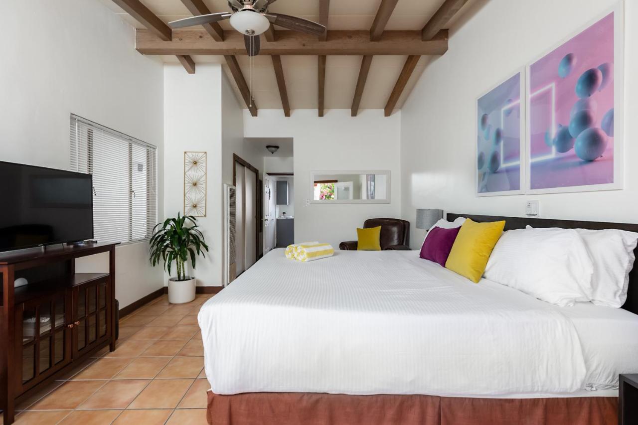Superior Studio at Float Palm Springs