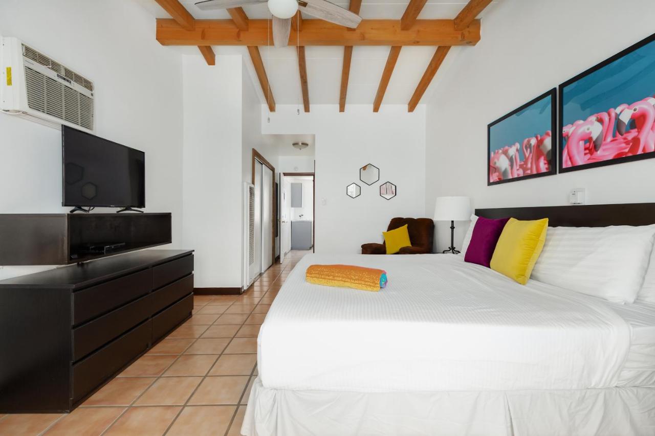 Superior Studio at Float Palm Springs