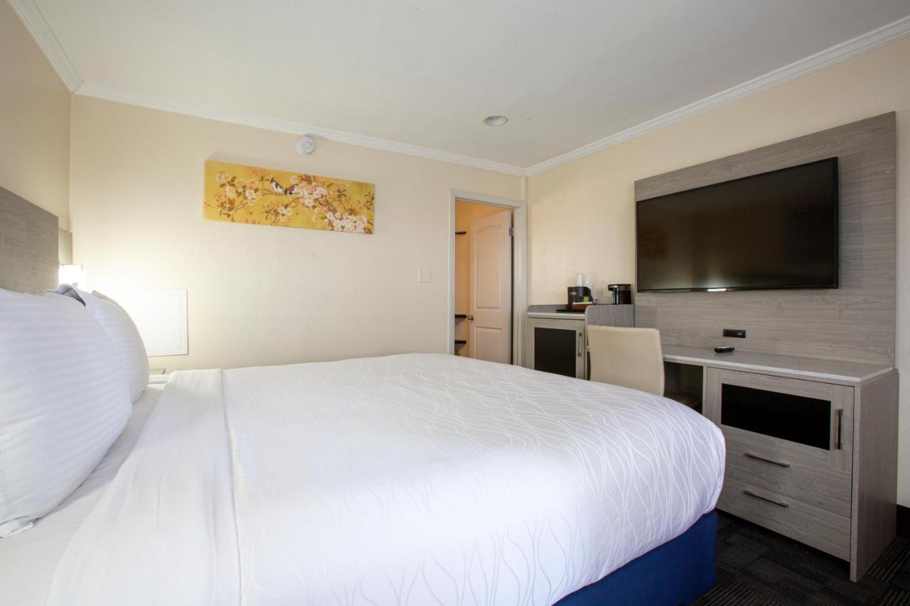 | Hotel Aspen Flagstaff/ Grand Canyon InnSuites