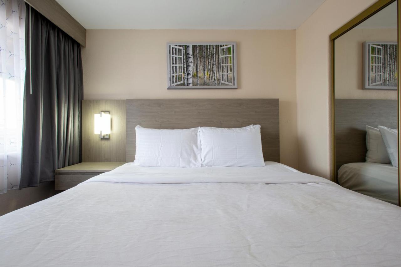 Penthouse Suite at Hotel Aspen Flagstaff/ Grand Canyon InnSuites