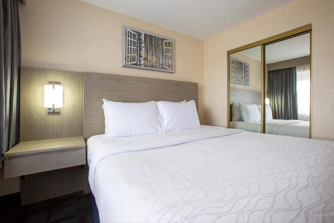 Penthouse Suite at Hotel Aspen Flagstaff/ Grand Canyon InnSuites