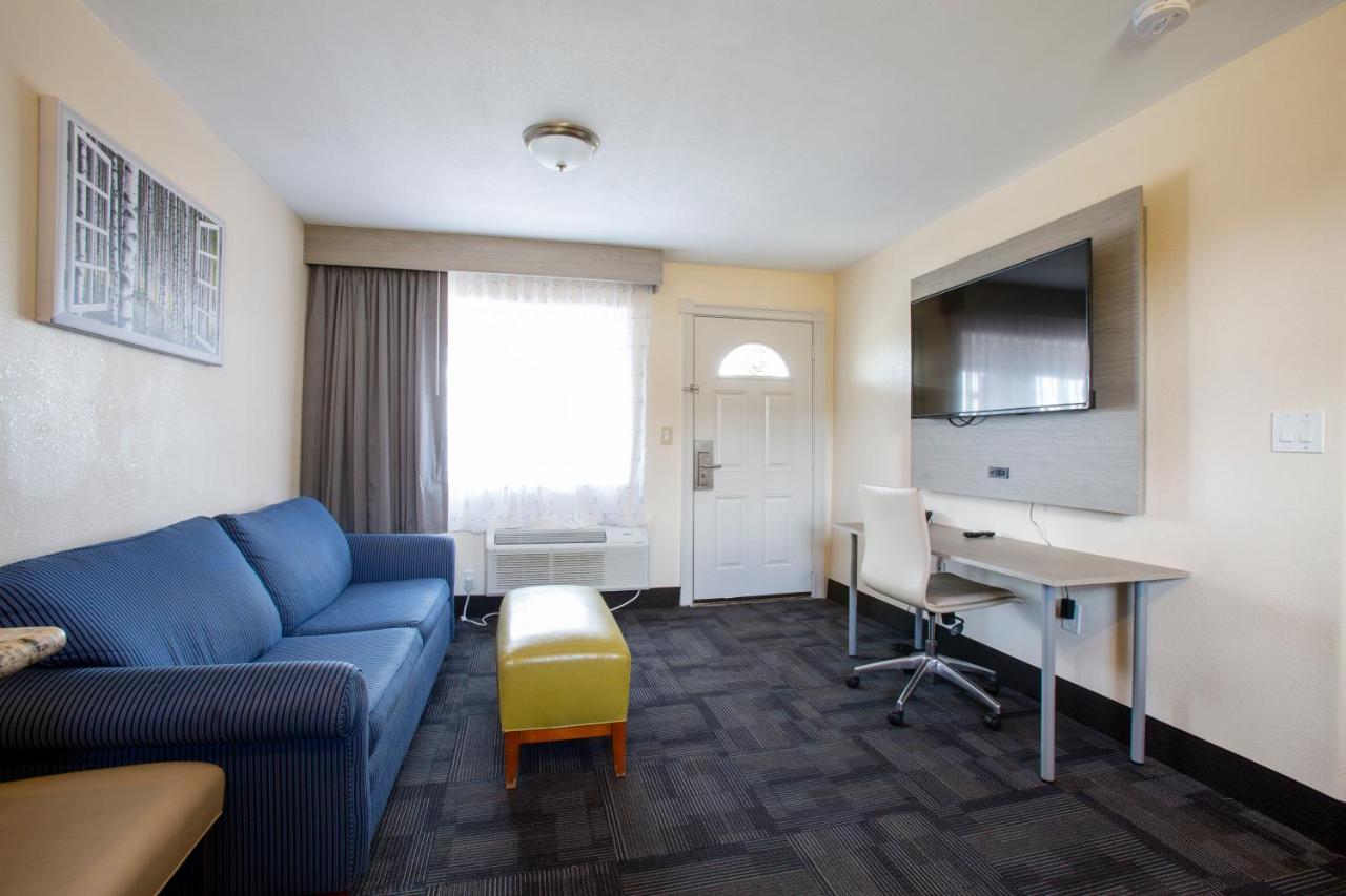 | Hotel Aspen Flagstaff/ Grand Canyon InnSuites