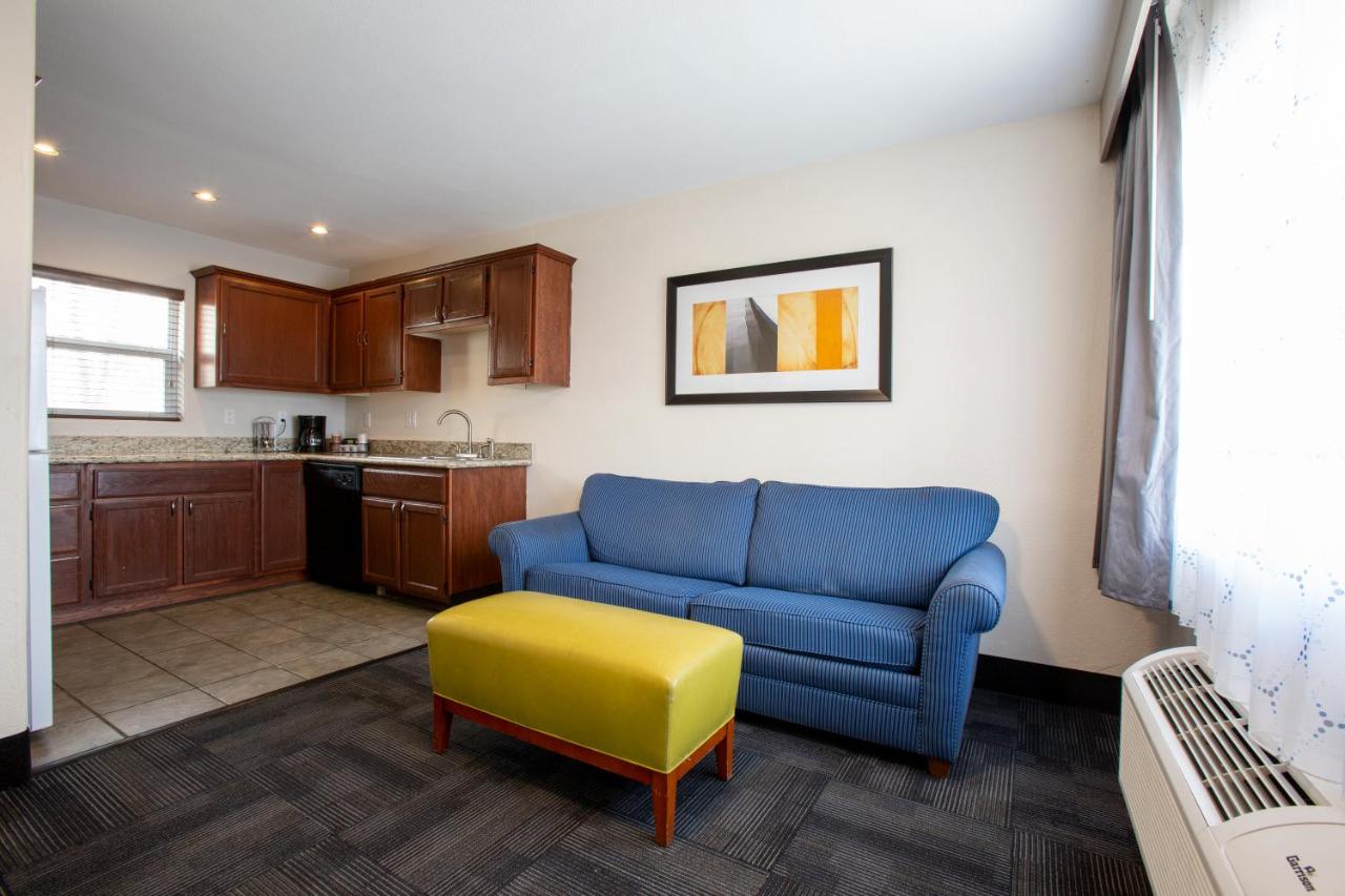 | Hotel Aspen Flagstaff/ Grand Canyon InnSuites