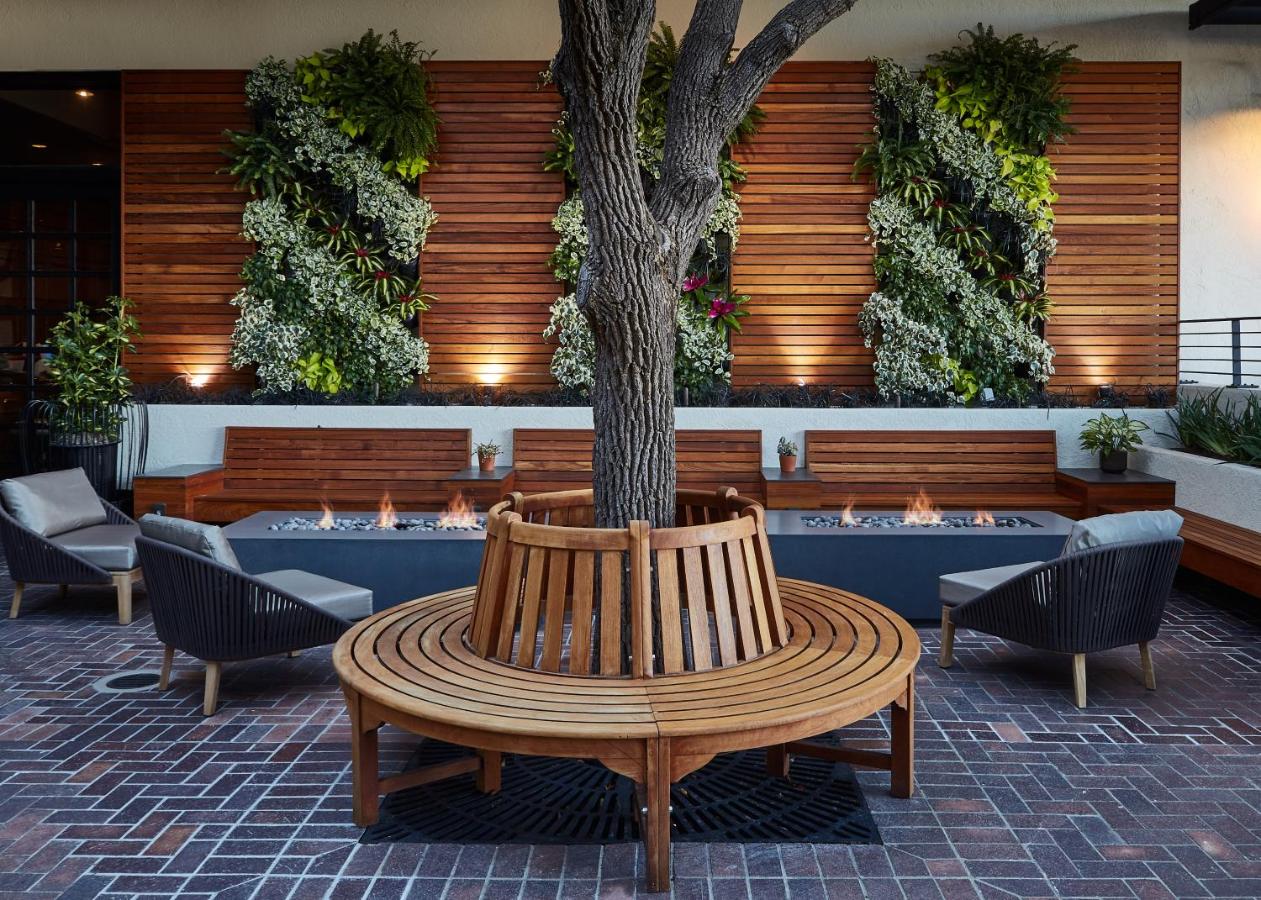 | Portola Hotel & Spa