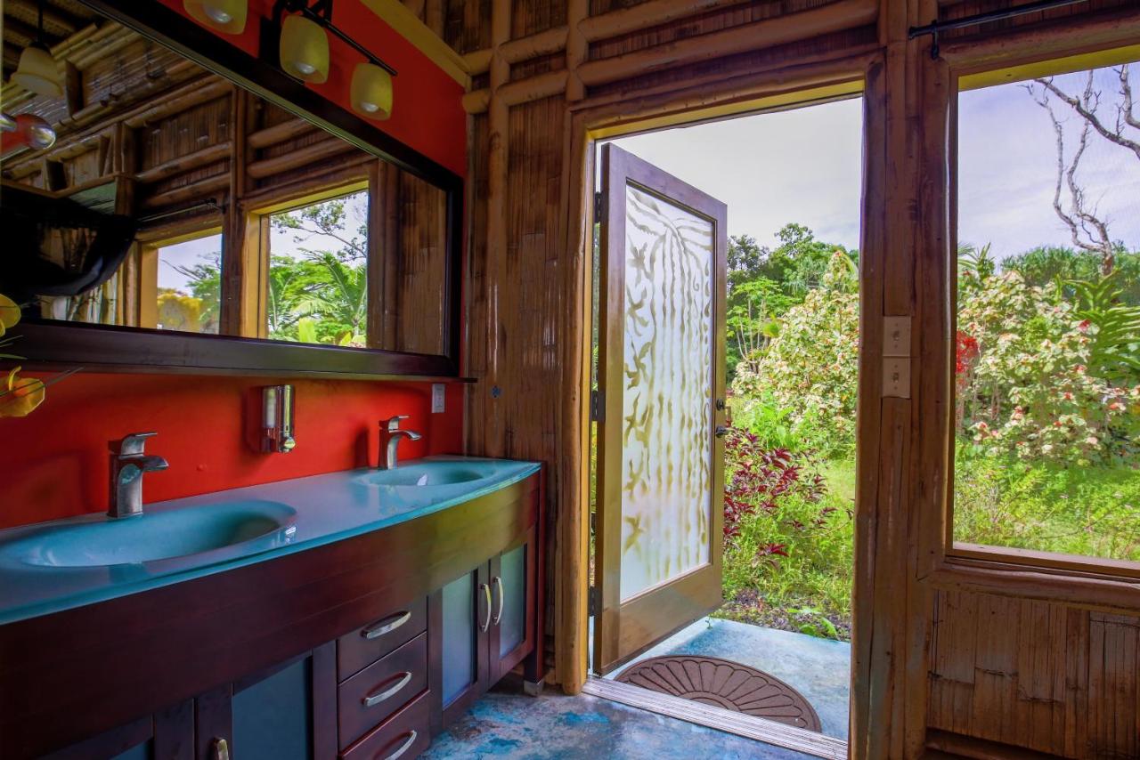 | Kalani Oceanside Retreat