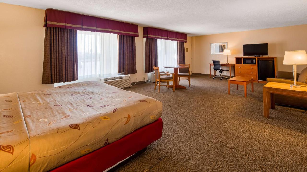 | Best Western Thunderbird Motel
