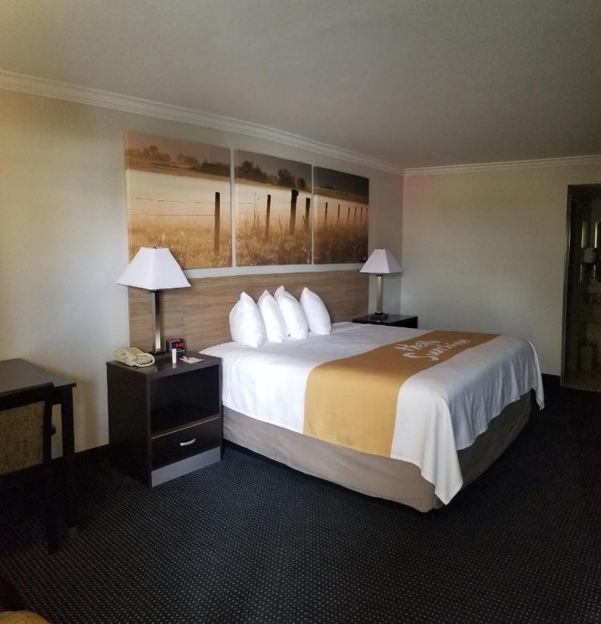 Room #532302708 at Days Inn by Wyndham Winnemucca