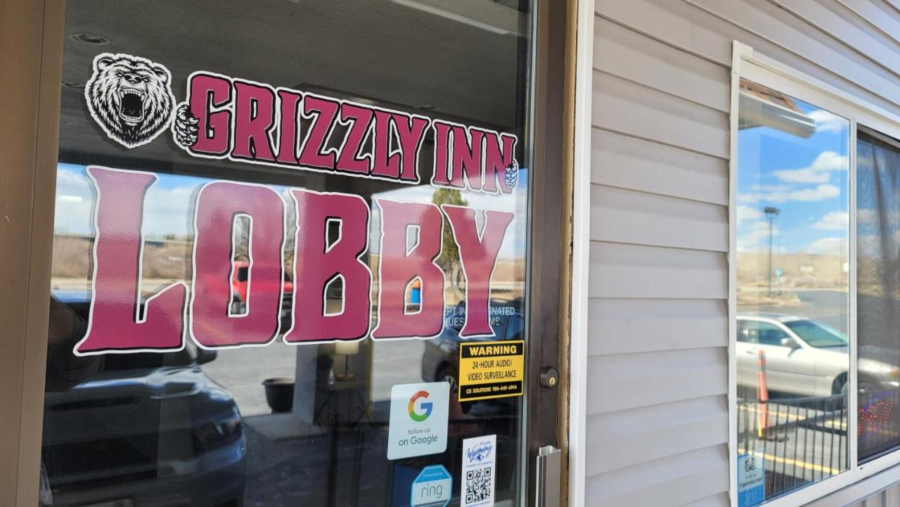  | Grizzly Inn
