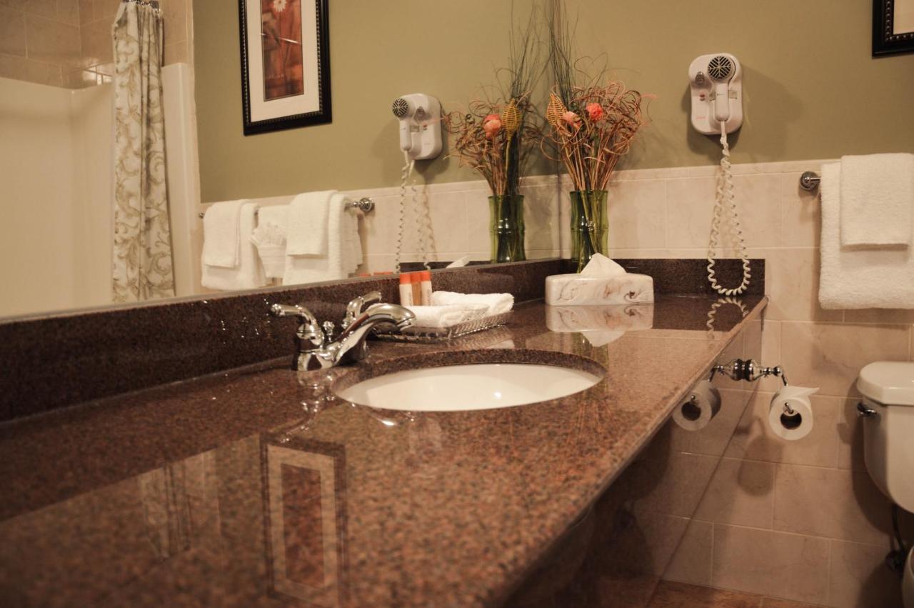  | Belvedere Inn Schenectady - Albany