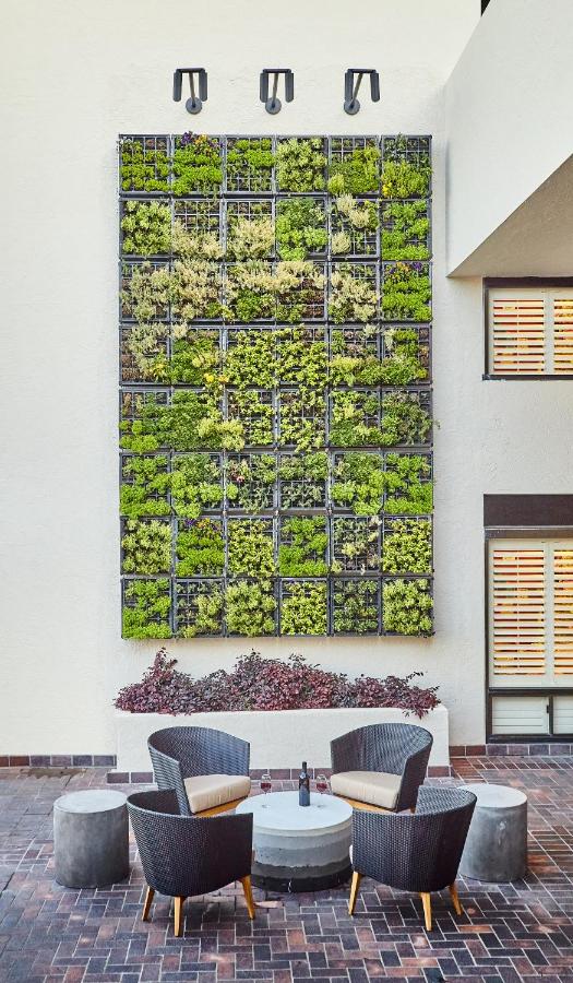 | Portola Hotel & Spa