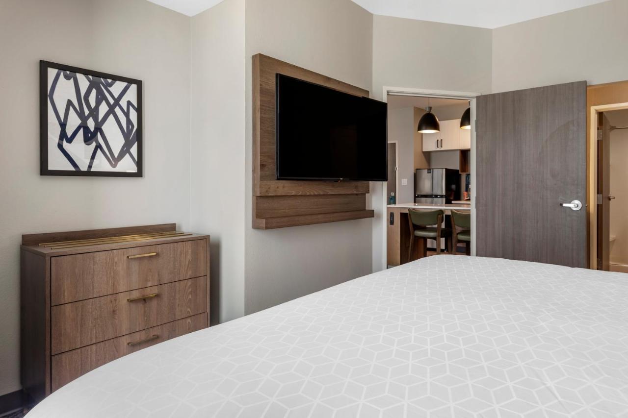 King Room - Hearing Access - Non-Smoking at Staybridge Suites Dallas Grand Prairie by IHG