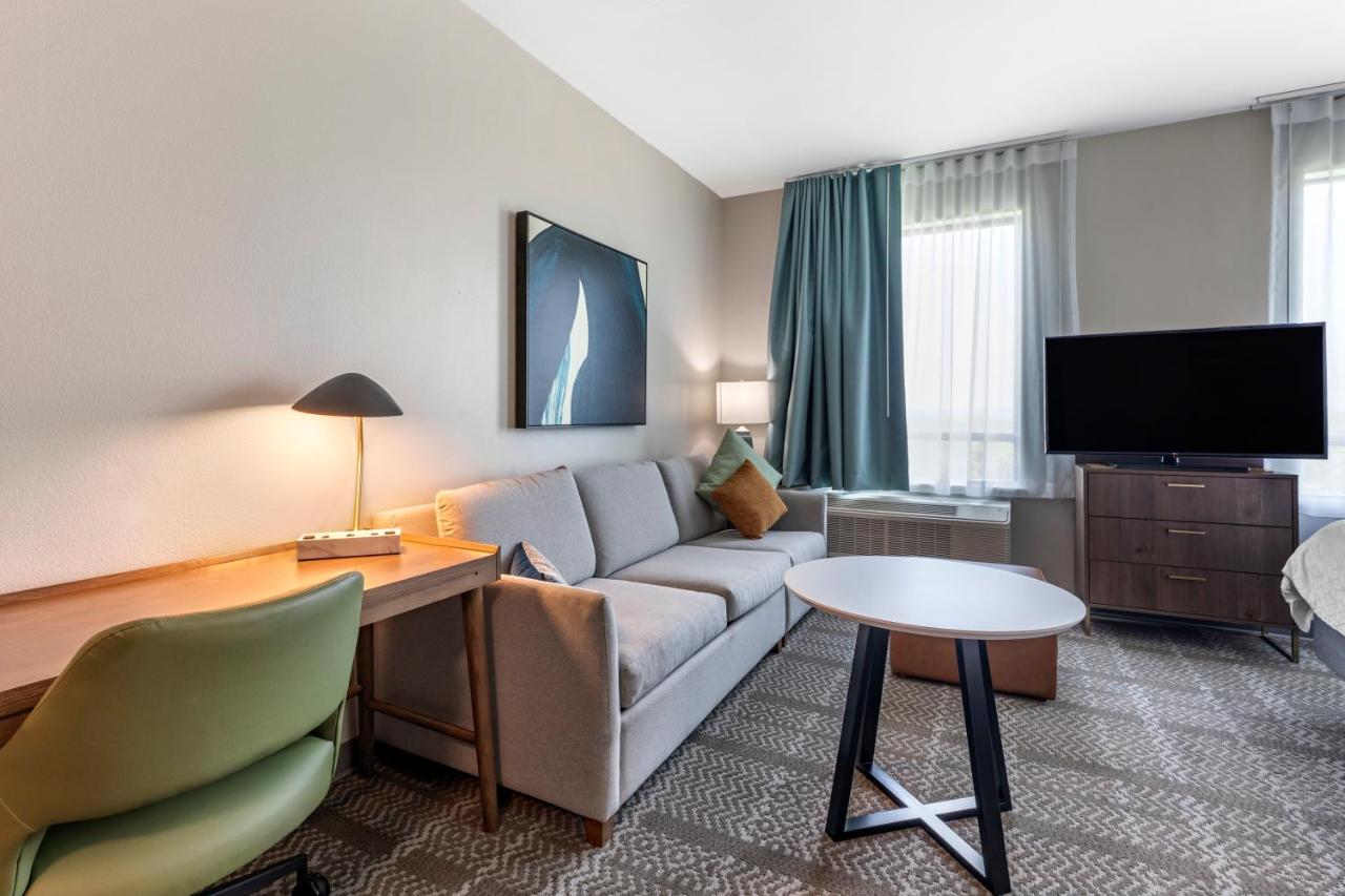 King Studio Suite - Hearing Accessible/Non-Smoking at Staybridge Suites Dallas Grand Prairie by IHG