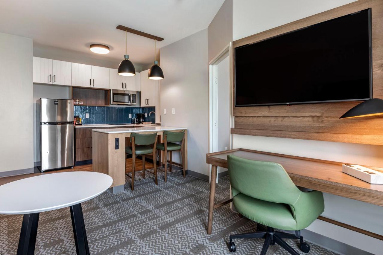 One-Bedroom Queen Suite - Hearing Accessible - Non-Smoking at Staybridge Suites Dallas Grand Prairie by IHG