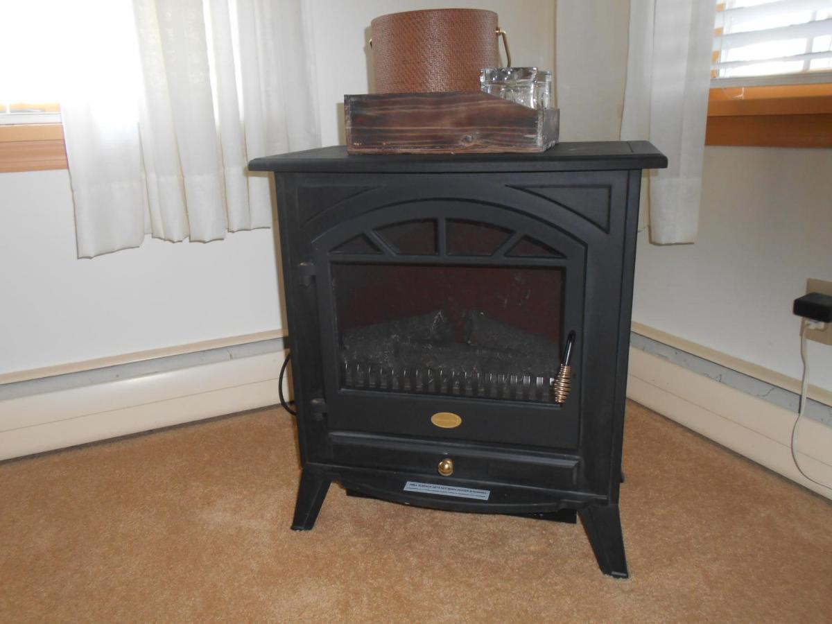 | West Ridge Bed & Breakfast