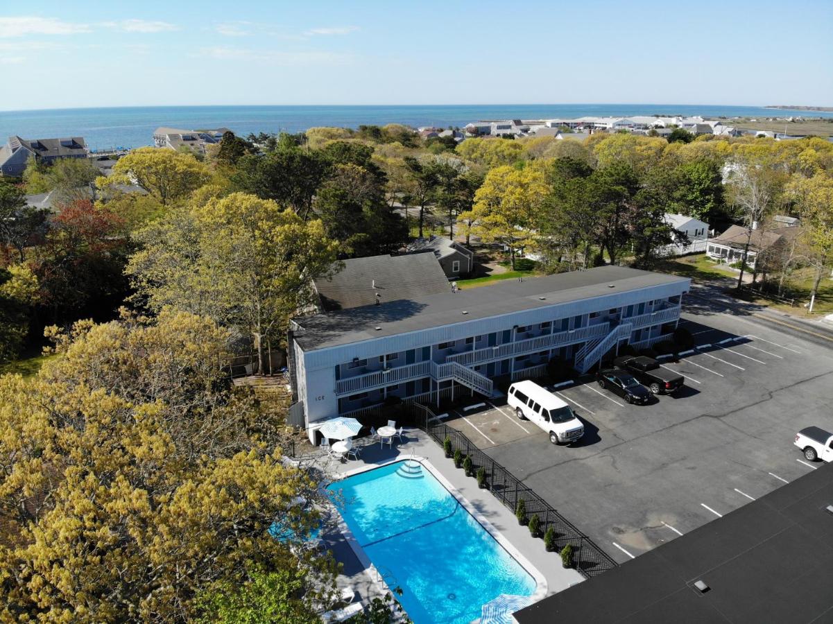  | Ocean Breeze Motel