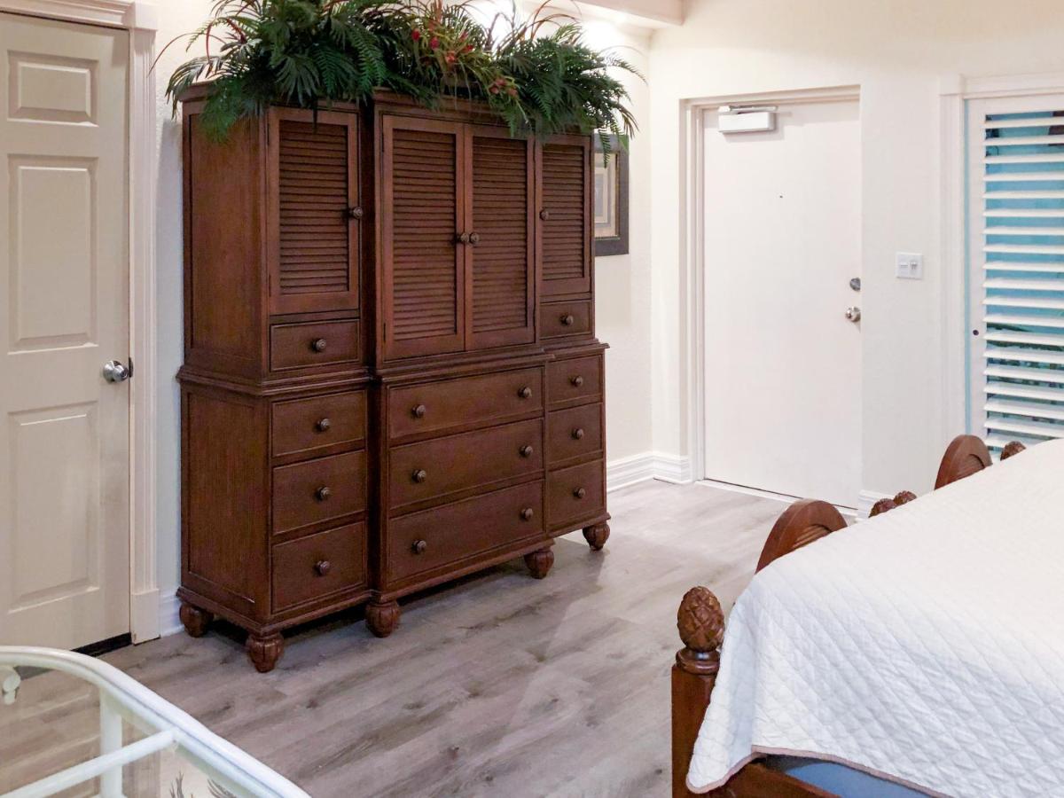| Boca Grande Hotel
