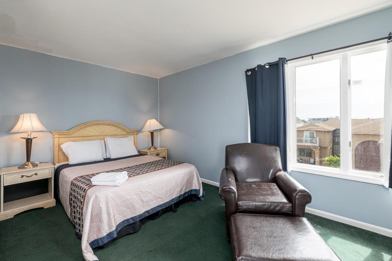 Hotel Charlee Villas by the Beach