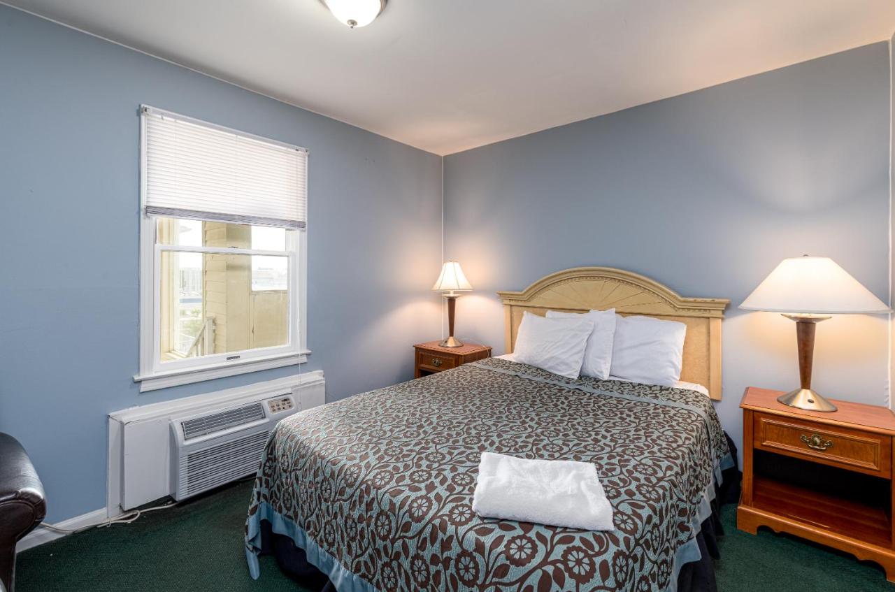 Hotel Charlee Villas by the Beach