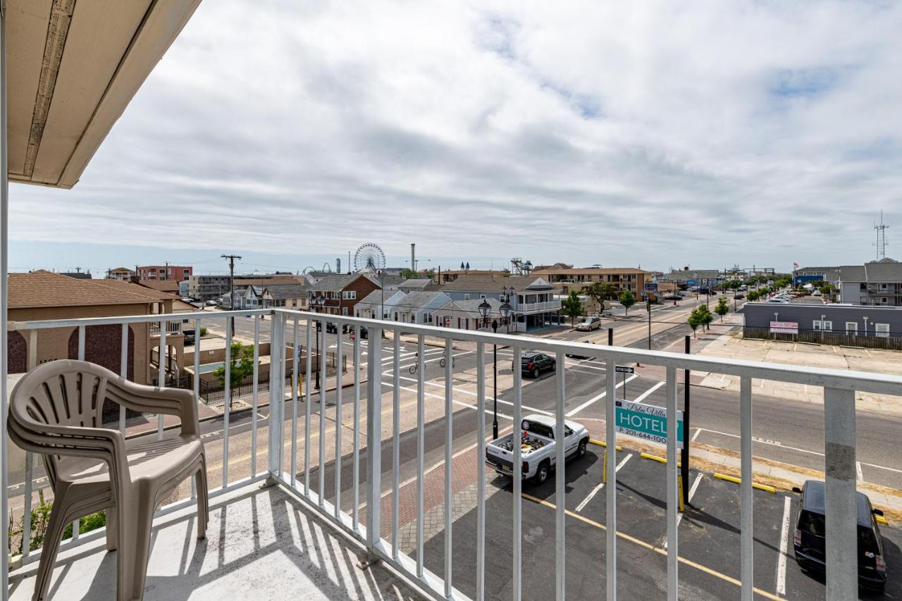 Hotel Charlee Villas by the Beach