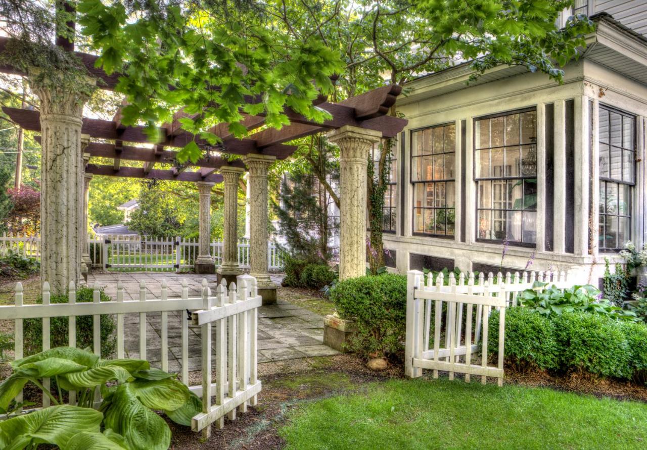 | Bluefield Inn, a Select Registry Propery