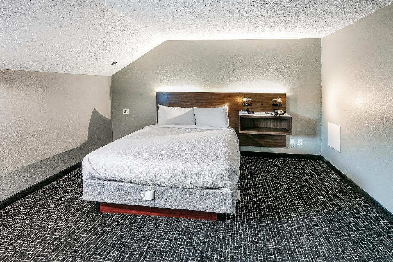 | Gatlinburg Mountain Inn