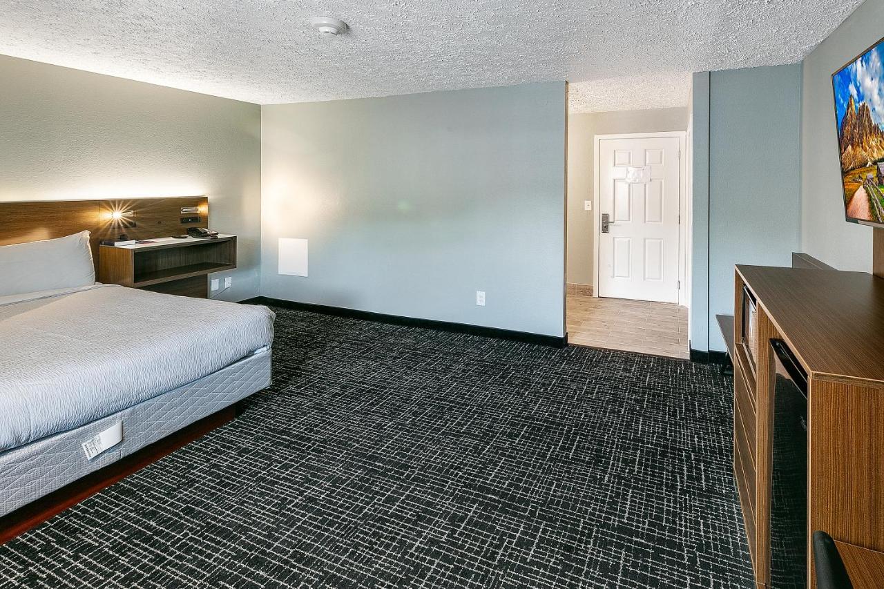 | Gatlinburg Mountain Inn