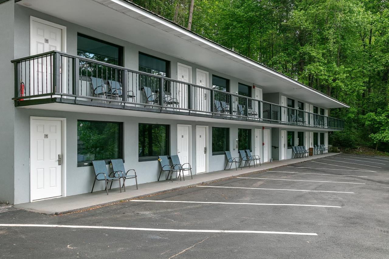 | Gatlinburg Mountain Inn