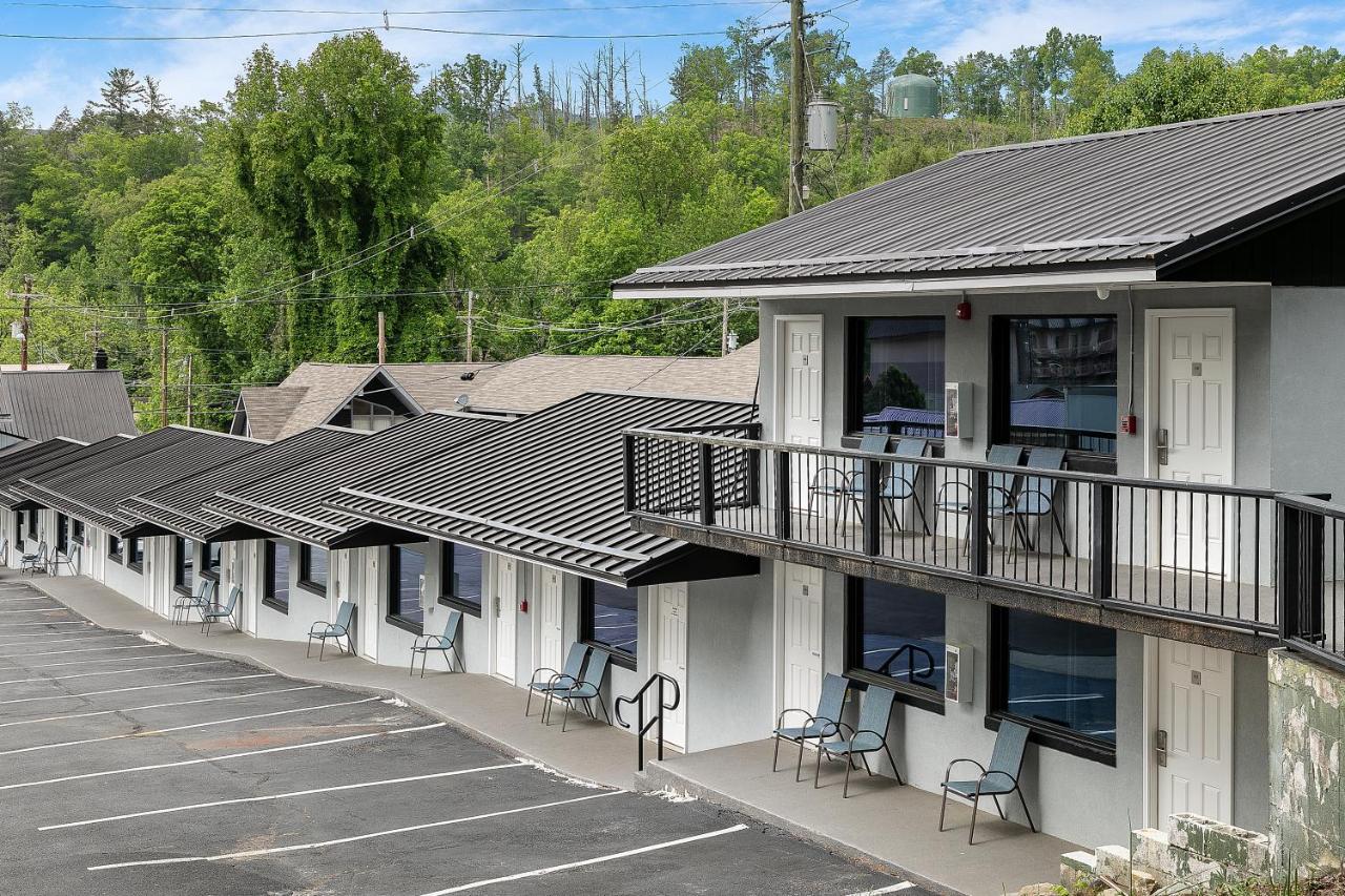 | Gatlinburg Mountain Inn