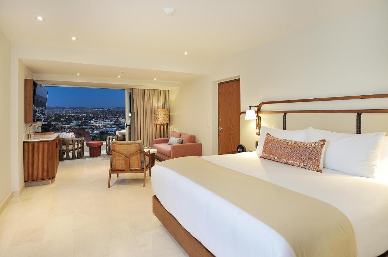 Infinity King at Corazón Cabo Resort & Spa