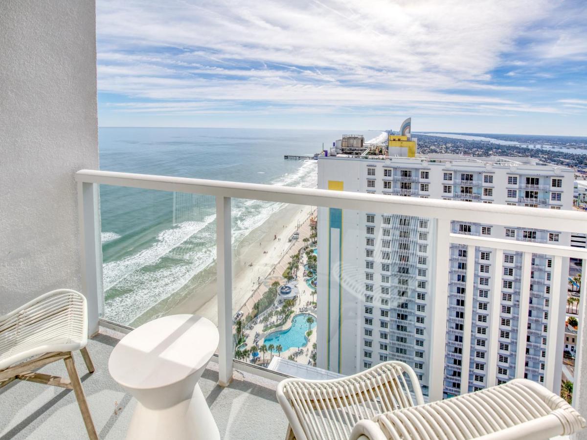 King Room with Ocean View at Daytona Grande Oceanfront Resort