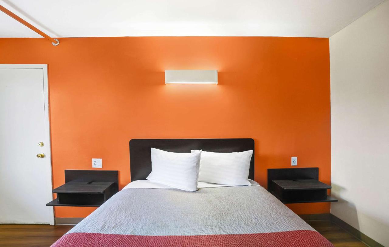 | Motel 6-Ilion, NY