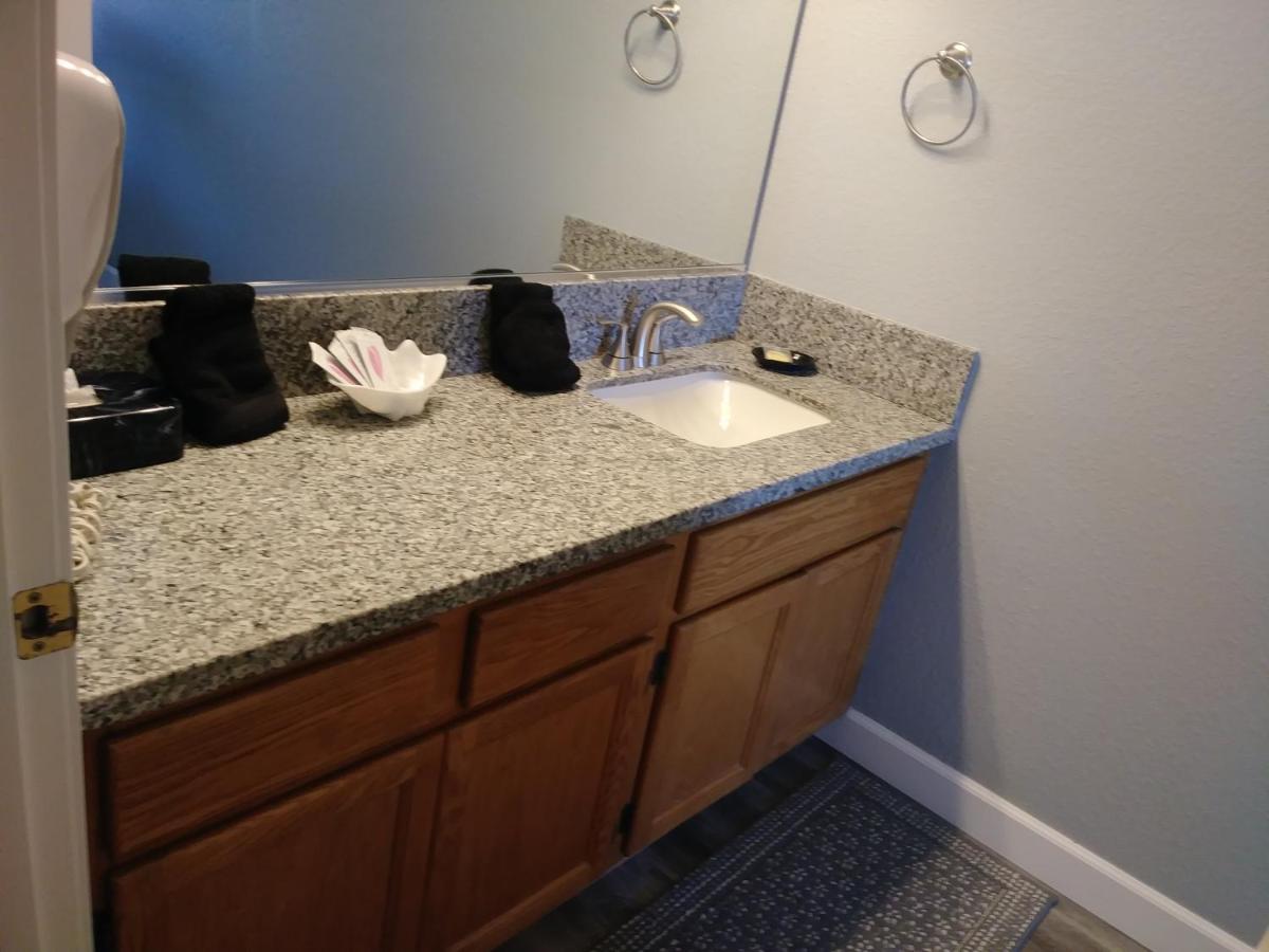 Executive Suite at Pacific Plaza Hotel