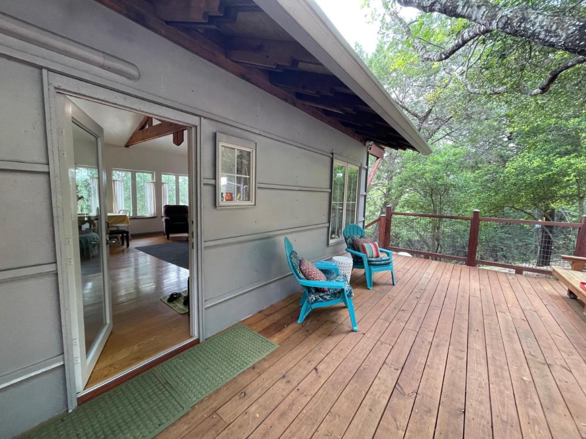  | Lake Austin Luxury Guesthouse Cabin & Suite Retreat