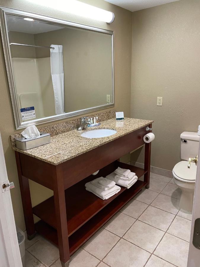 Double Room with Two Double Beds - Non-Smoking at Quality Inn & Suites Georgetown - Seaford