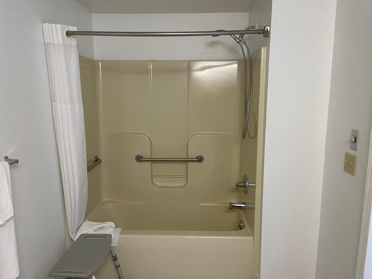 Double Room - Accessible/Non-Smoking at Quality Inn & Suites Georgetown - Seaford