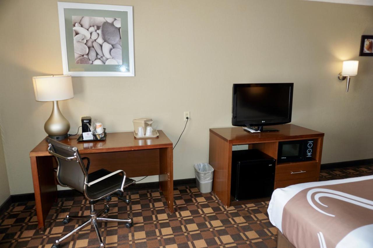 King Suite with Sofa Bed - Non-Smoking at Quality Inn & Suites Georgetown - Seaford