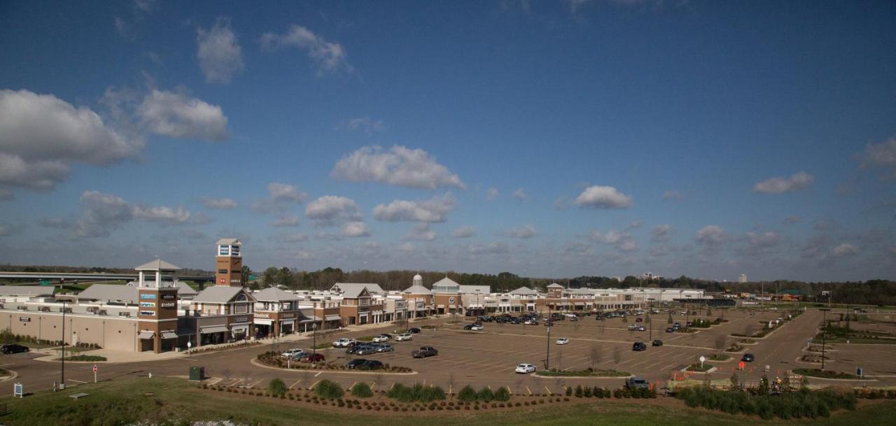 | Holiday Inn Jackson Southeast - Pearl, an IHG Hotel