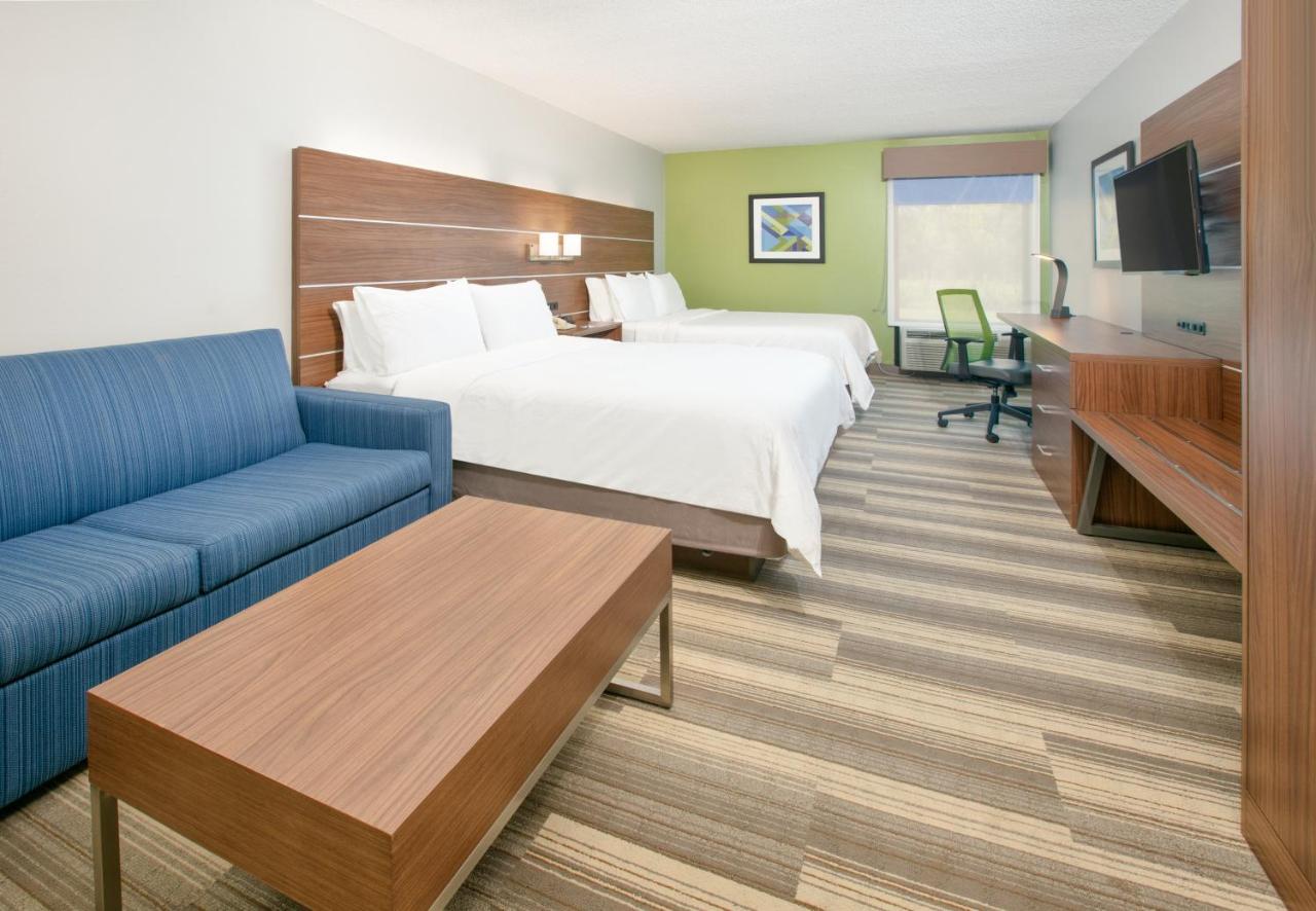 Executive Queen Room with Two Queen Beds - Non-Smoking at Holiday Inn Express Hope by IHG