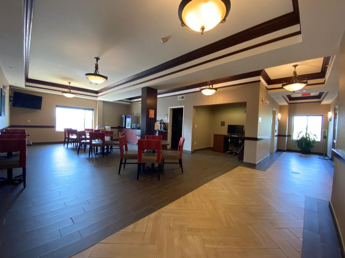 | Comfort Inn East Windsor - Springfield