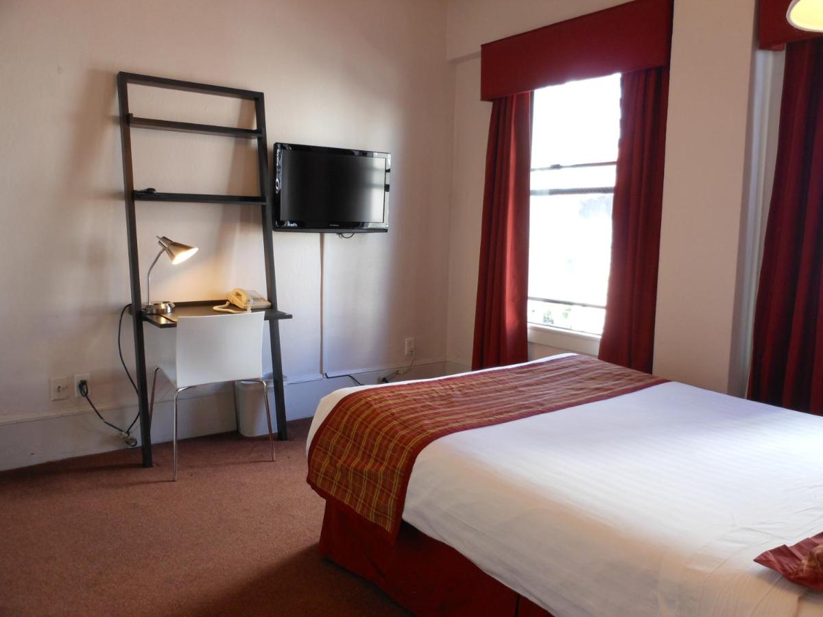 Double Room at Grant Plaza Hotel